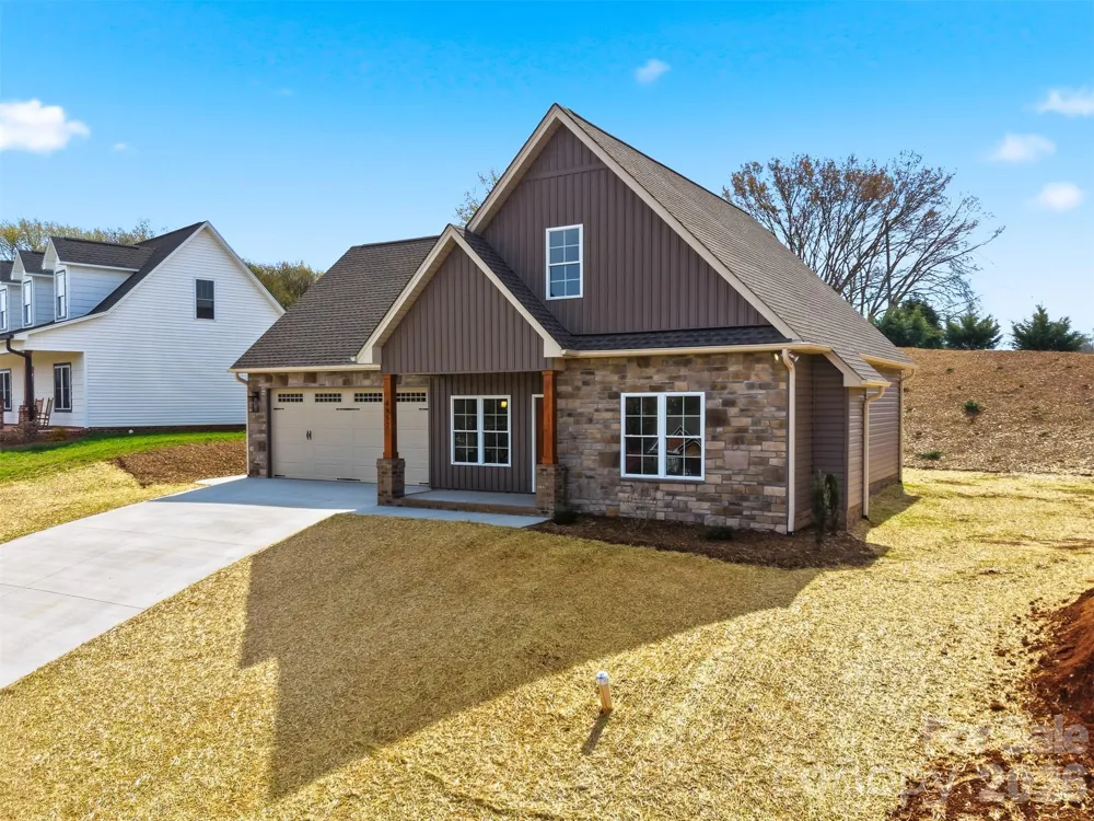 4957 Southview Drive Hickory, NC 28602
