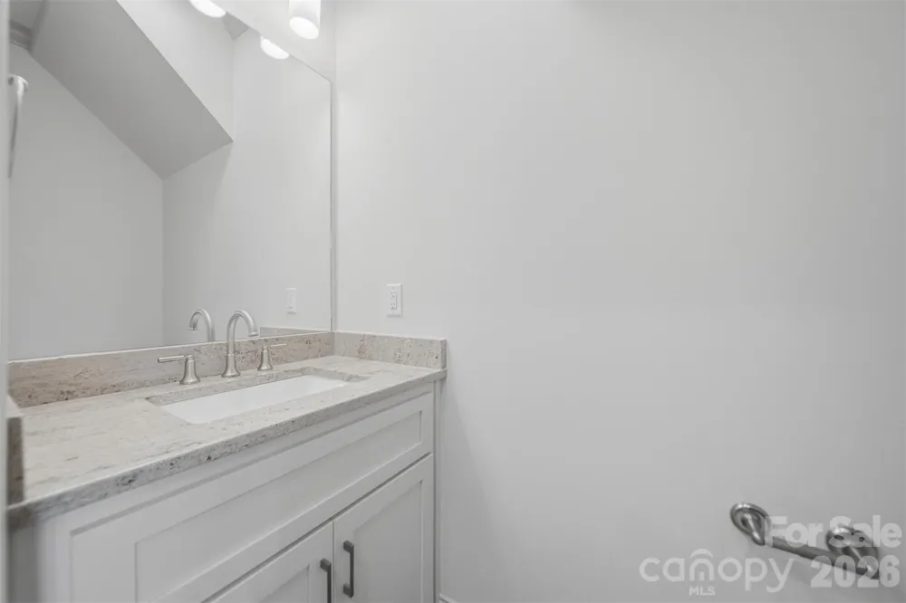 4957 Southview Drive Hickory, NC 28602