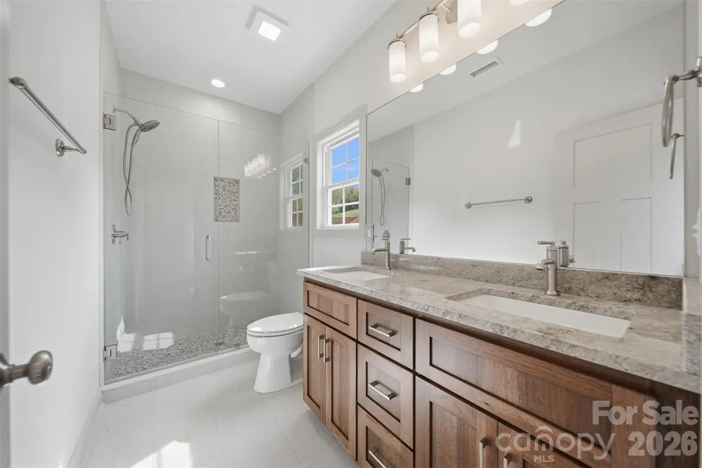 4957 Southview Drive Hickory, NC 28602
