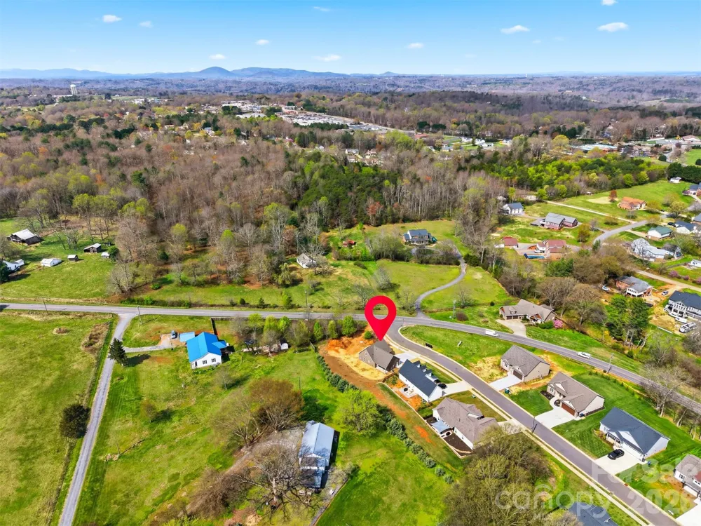 4957 Southview Drive Hickory, NC 28602