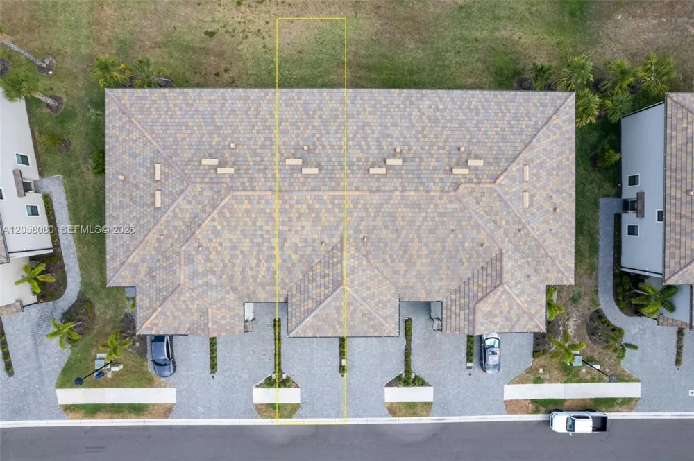 14275 PINE LODGE LN Other City - In The State Of Florida, FL 33913