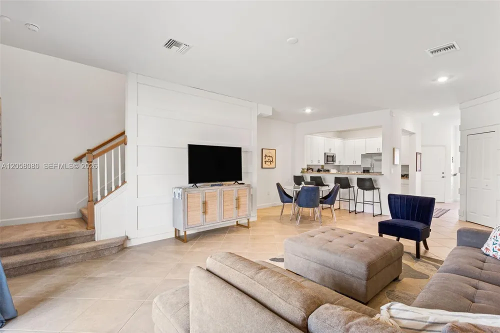 14275 PINE LODGE LN Other City - In The State Of Florida, FL 33913