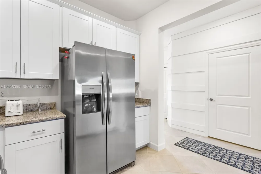 14275 PINE LODGE LN Other City - In The State Of Florida, FL 33913