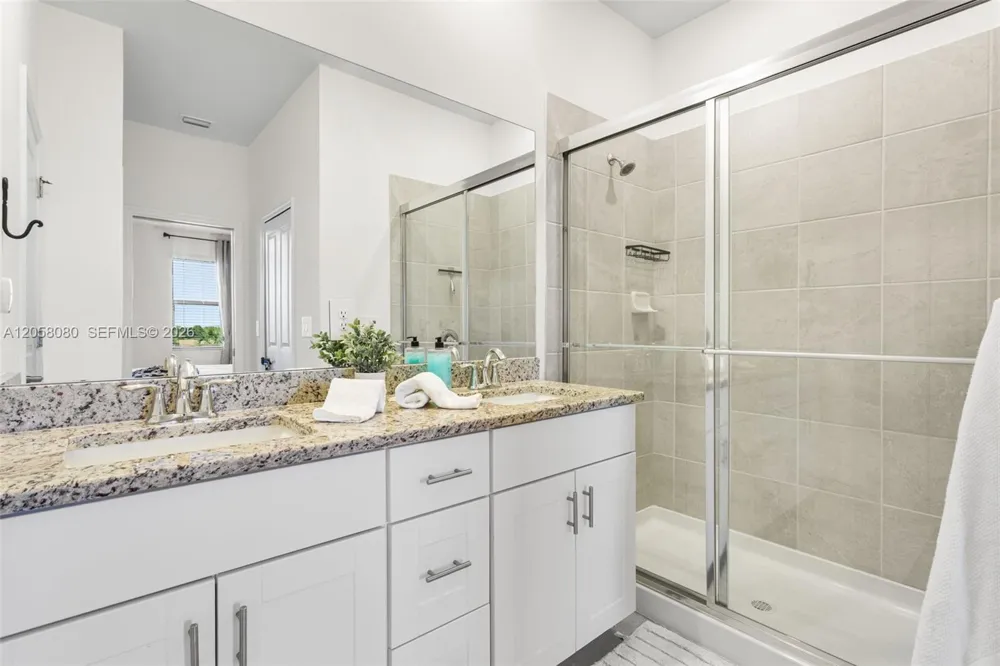 14275 PINE LODGE LN Other City - In The State Of Florida, FL 33913