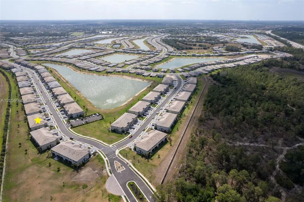 14275 PINE LODGE LN Other City - In The State Of Florida, FL 33913