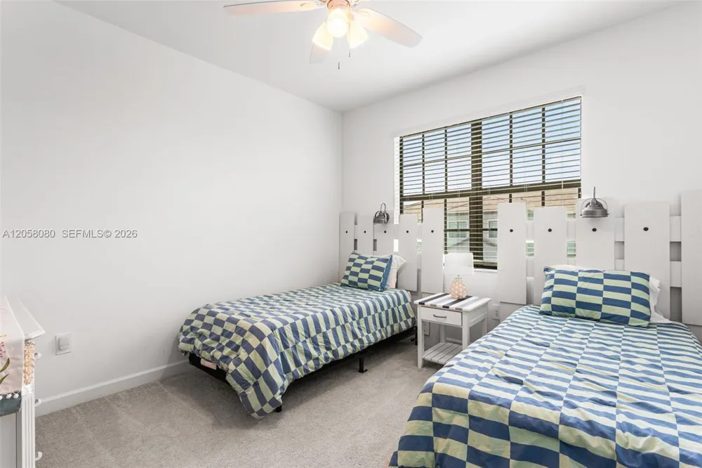 14275 PINE LODGE LN Other City - In The State Of Florida, FL 33913