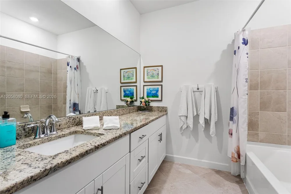 14275 PINE LODGE LN Other City - In The State Of Florida, FL 33913