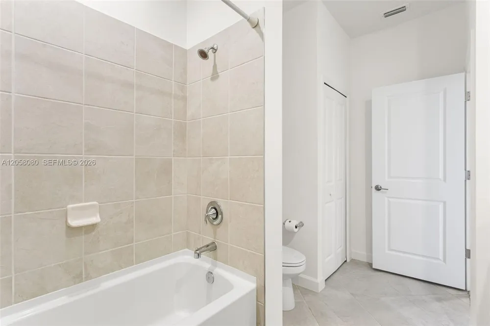 14275 PINE LODGE LN Other City - In The State Of Florida, FL 33913