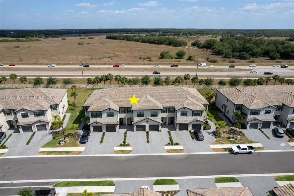 14275 PINE LODGE LN Other City - In The State Of Florida, FL 33913