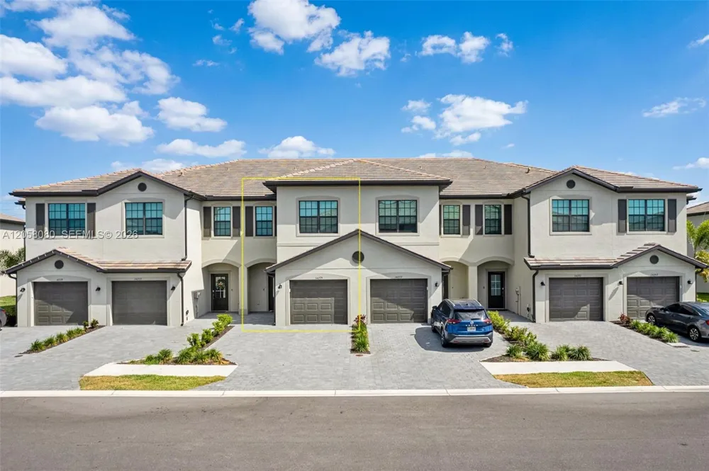 14275 PINE LODGE LN Other City - In The State Of Florida, FL 33913