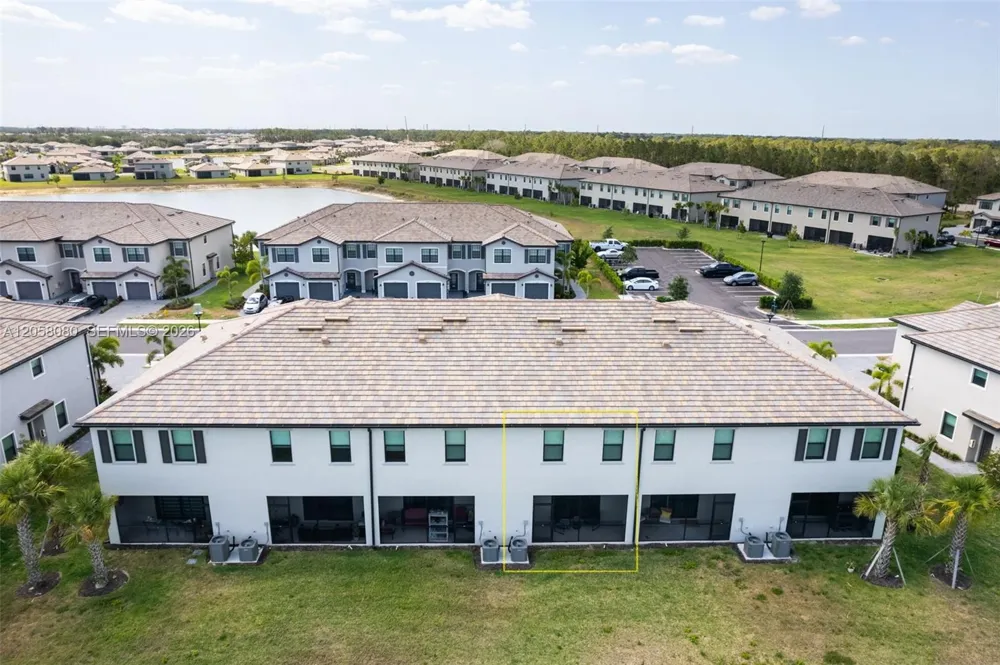 14275 PINE LODGE LN Other City - In The State Of Florida, FL 33913
