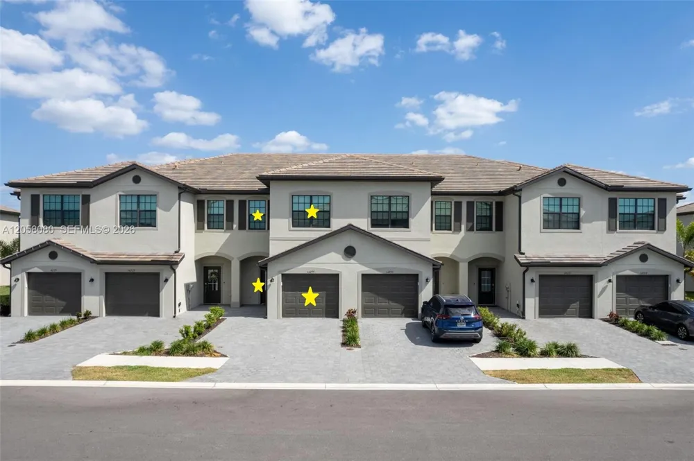 14275 PINE LODGE LN Other City - In The State Of Florida, FL 33913