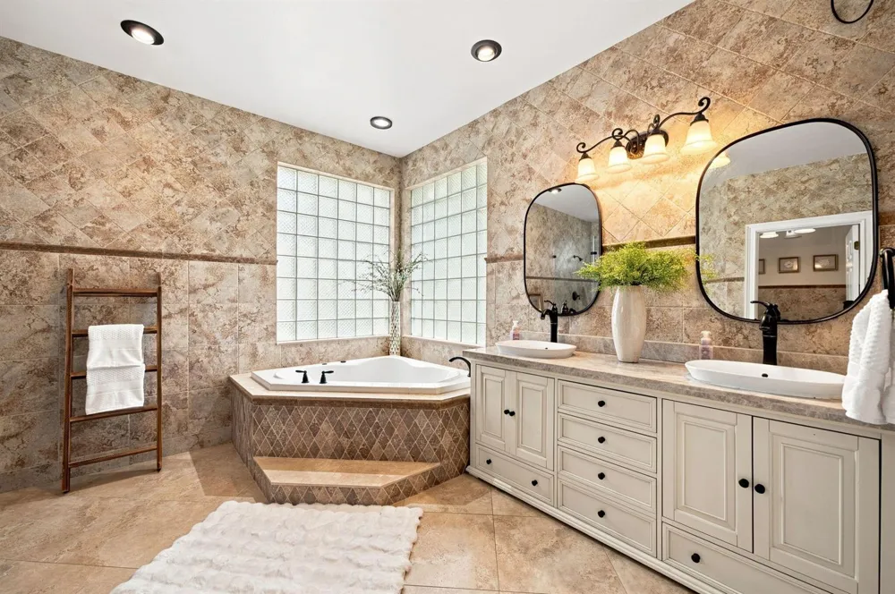 845 Bayside Lane Weston, FL 33326