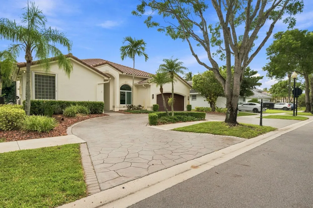 845 Bayside Lane Weston, FL 33326