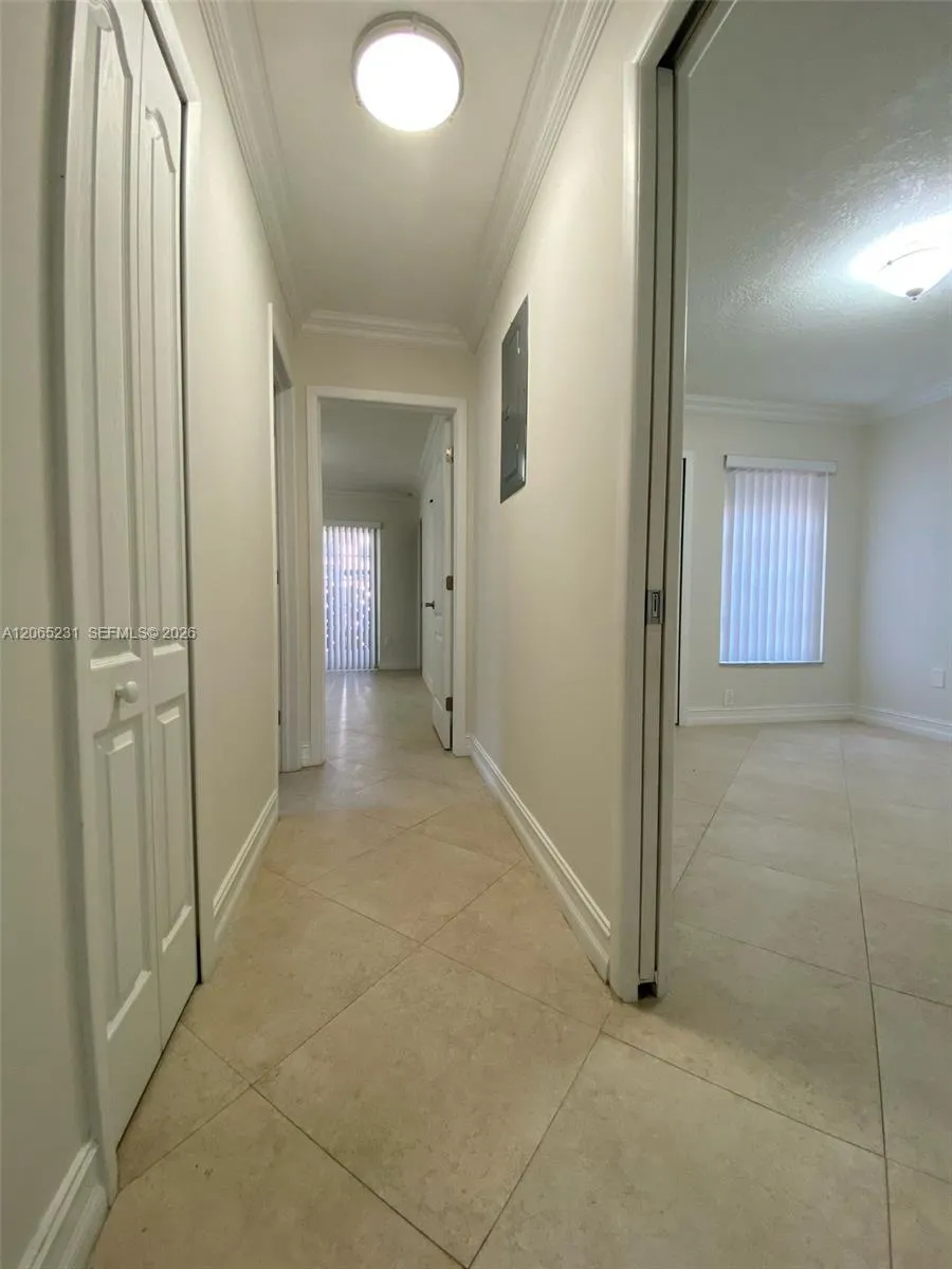 12432 SW 94th Ln Miami, FL 33186