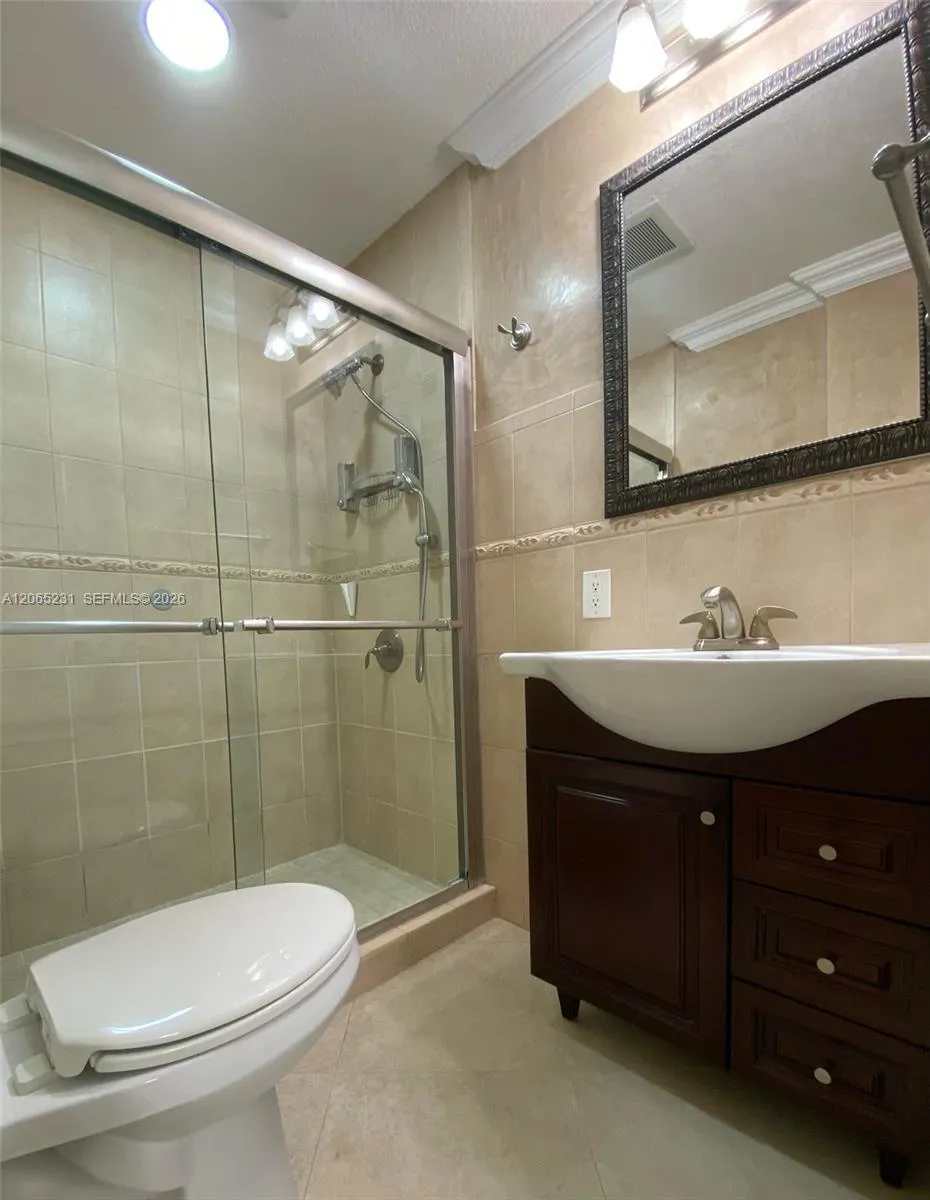 12432 SW 94th Ln Miami, FL 33186