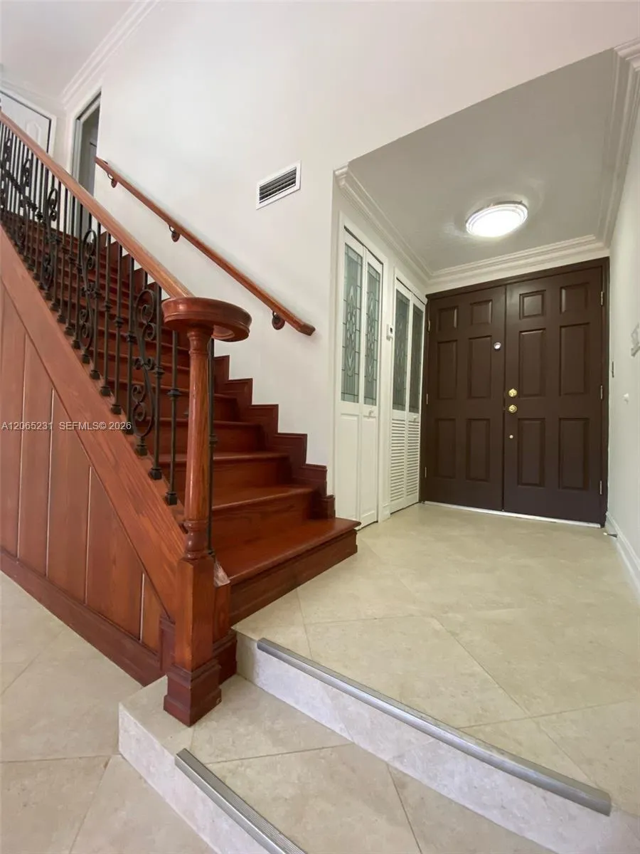 12432 SW 94th Ln Miami, FL 33186