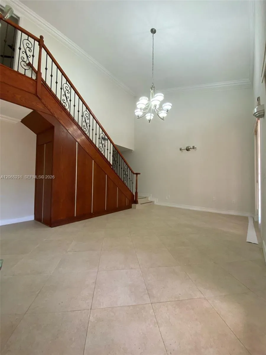 12432 SW 94th Ln Miami, FL 33186