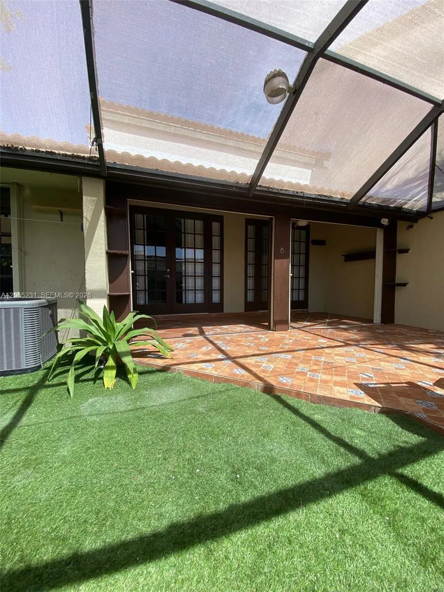12432 SW 94th Ln Miami, FL 33186