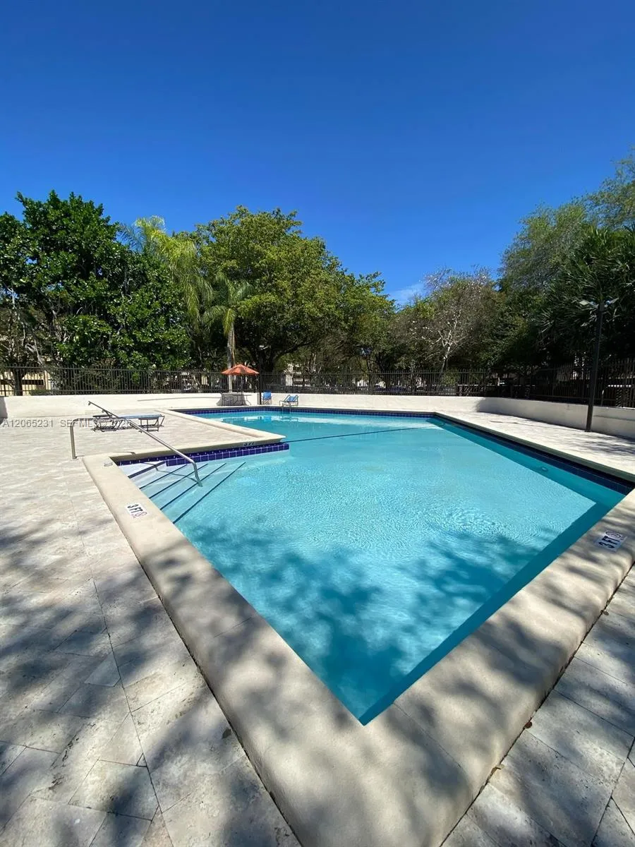 12432 SW 94th Ln Miami, FL 33186