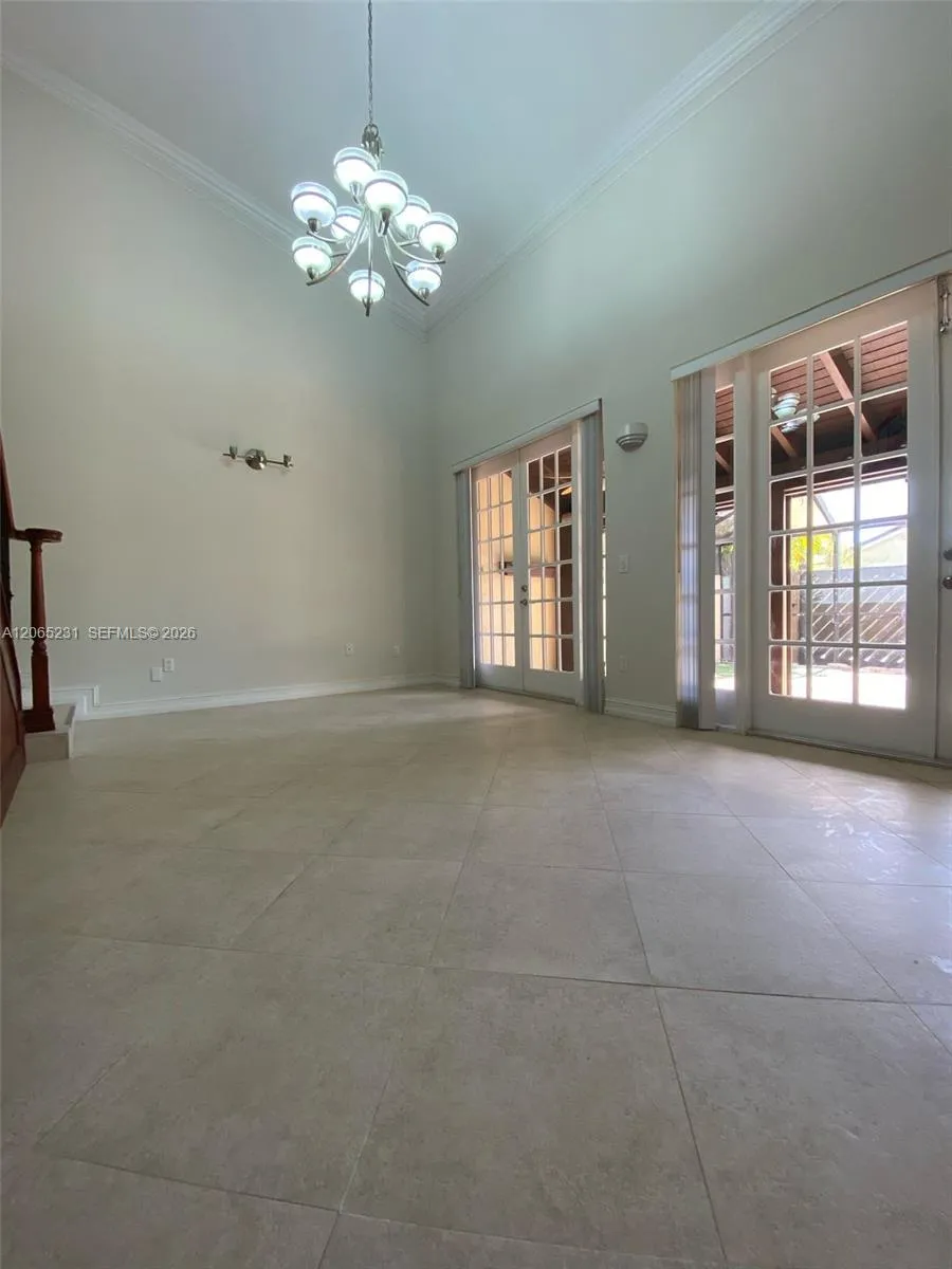 12432 SW 94th Ln Miami, FL 33186