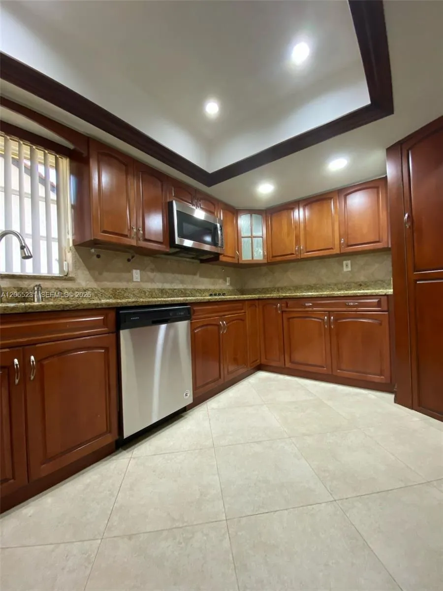 12432 SW 94th Ln Miami, FL 33186