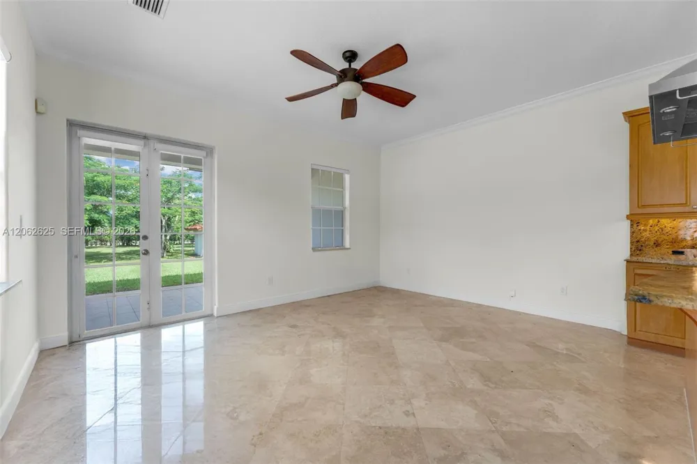 23800 SW 207th Ave Homestead, FL 33031