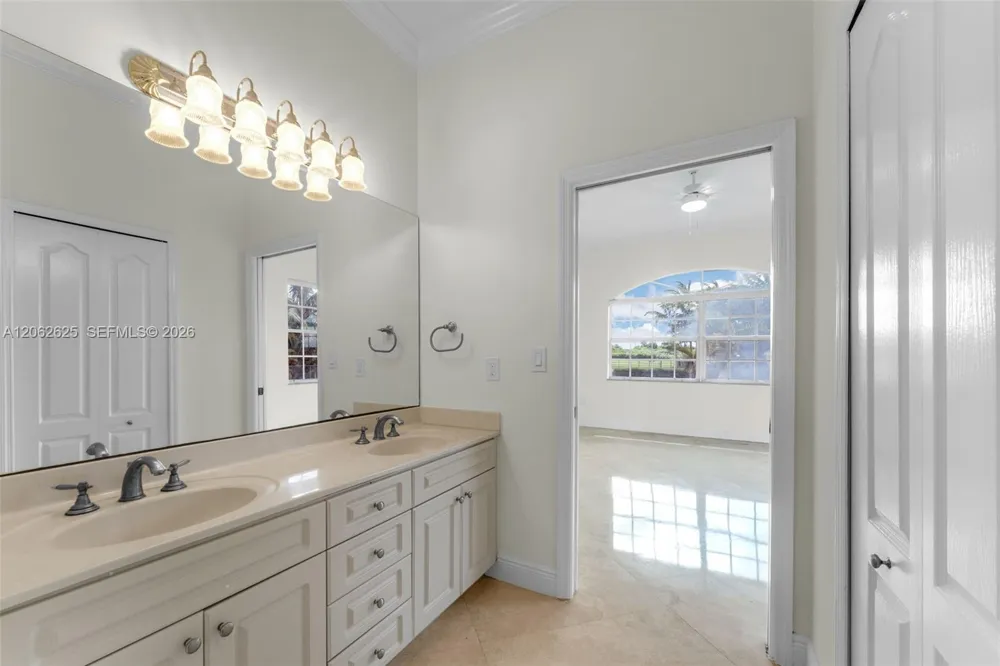 23800 SW 207th Ave Homestead, FL 33031