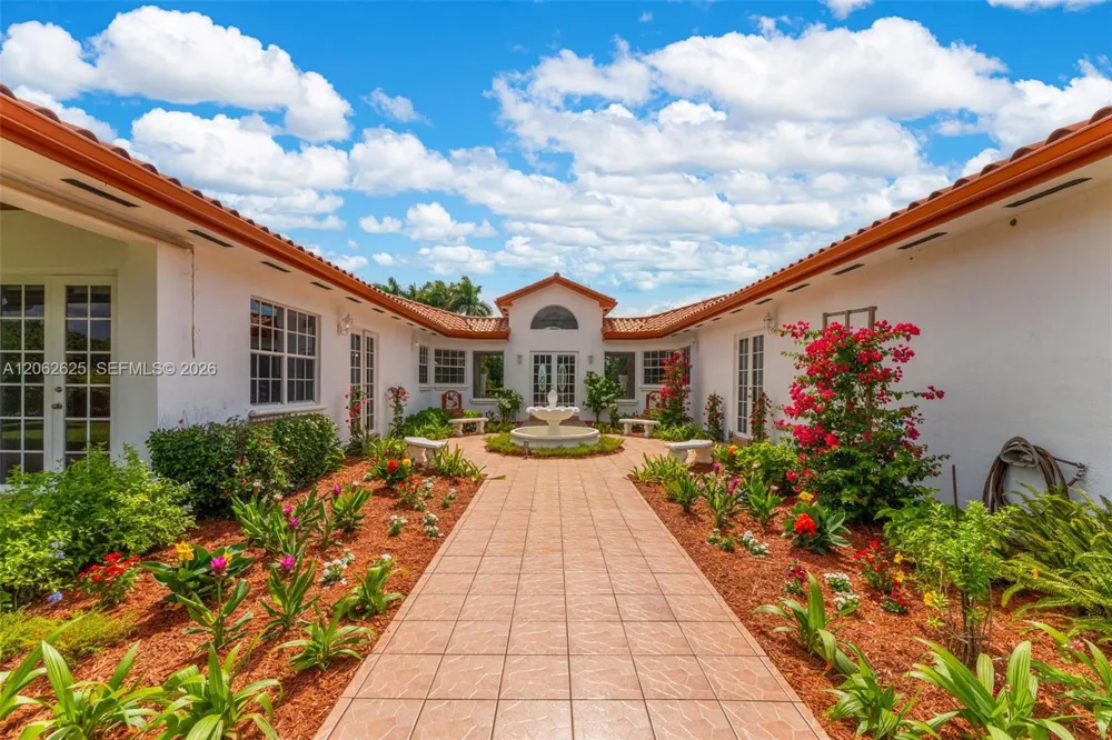 23800 SW 207th Ave Homestead, FL 33031