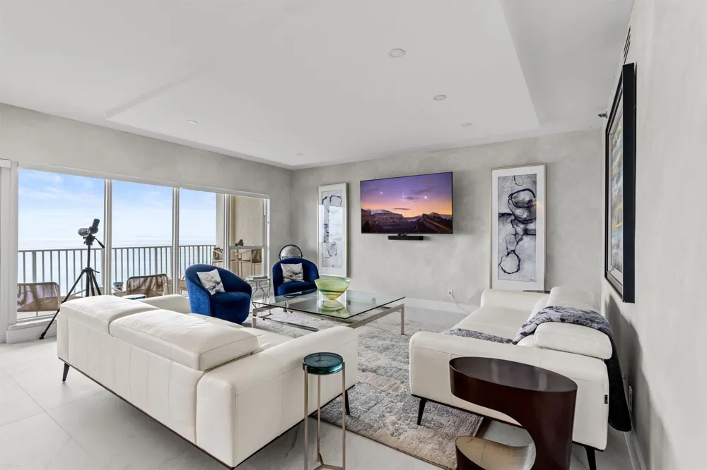 4301 OCEAN BOULEVARD #1706 Boca Raton, FL 33431