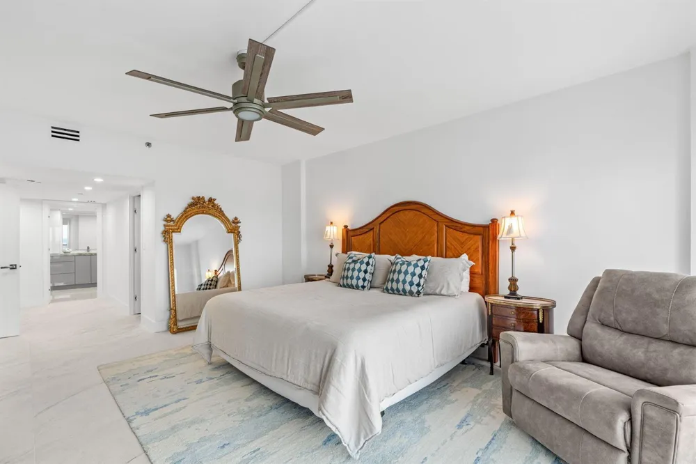 4301 OCEAN BOULEVARD #1706 Boca Raton, FL 33431