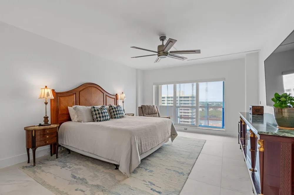 4301 OCEAN BOULEVARD #1706 Boca Raton, FL 33431