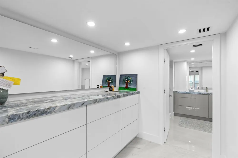 4301 OCEAN BOULEVARD #1706 Boca Raton, FL 33431