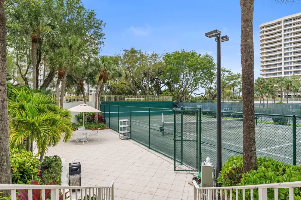 4301 OCEAN BOULEVARD #1706 Boca Raton, FL 33431