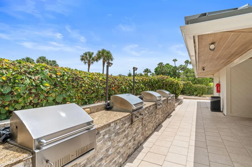 4301 OCEAN BOULEVARD #1706 Boca Raton, FL 33431