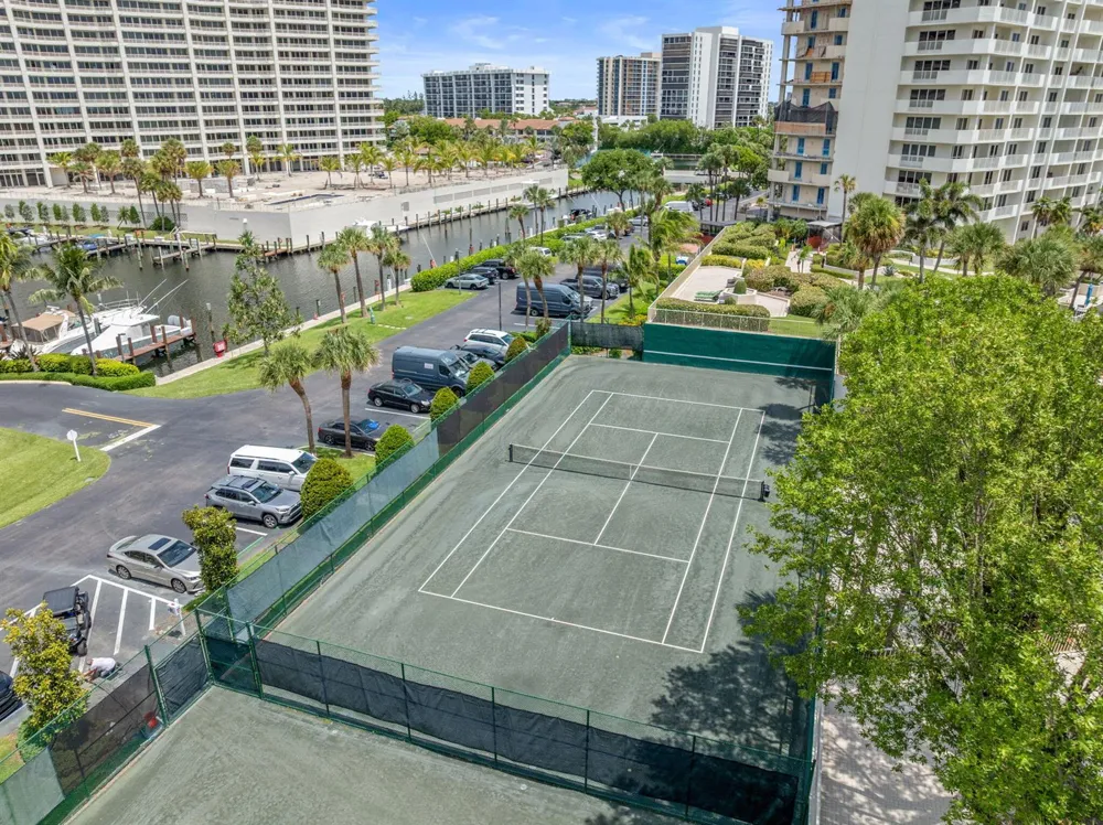 4301 OCEAN BOULEVARD #1706 Boca Raton, FL 33431