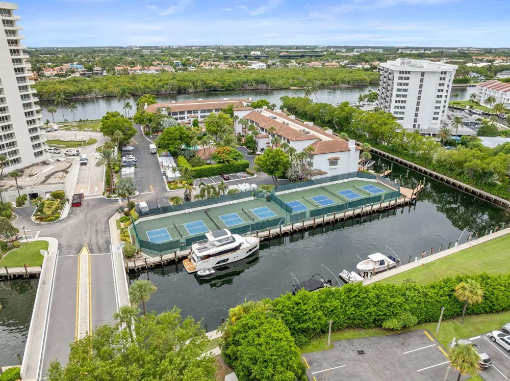 4301 OCEAN BOULEVARD #1706 Boca Raton, FL 33431