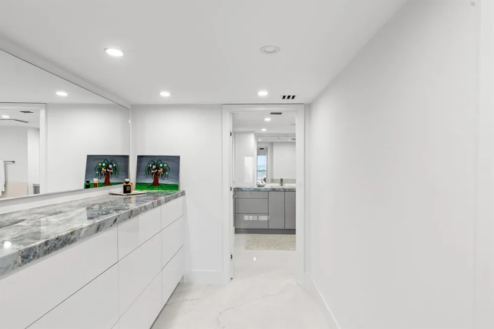 4301 OCEAN BOULEVARD #1706 Boca Raton, FL 33431
