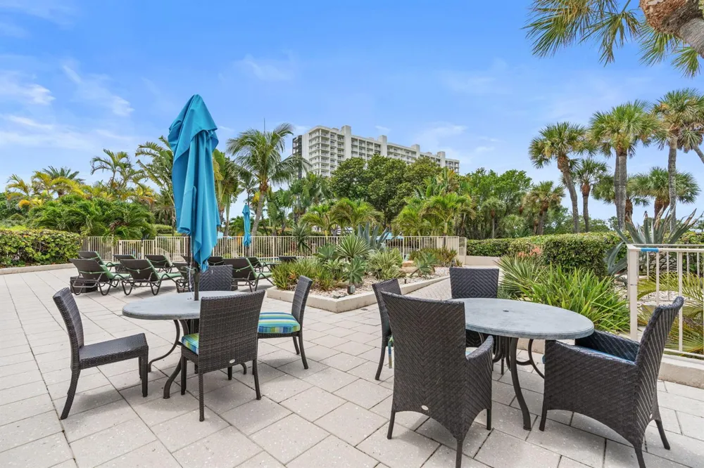 4301 OCEAN BOULEVARD #1706 Boca Raton, FL 33431