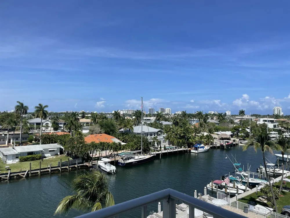 1731 SE 15TH STREET #206 Fort Lauderdale, FL 33316