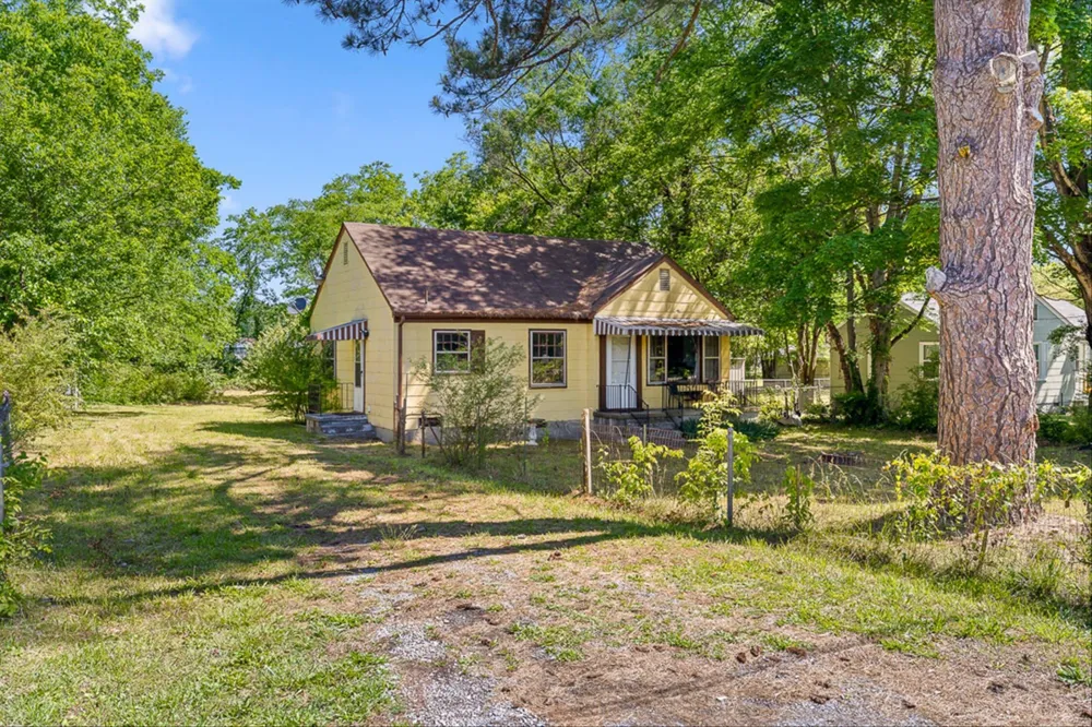 591 W Cloud Springs Road Rossville, GA 30741