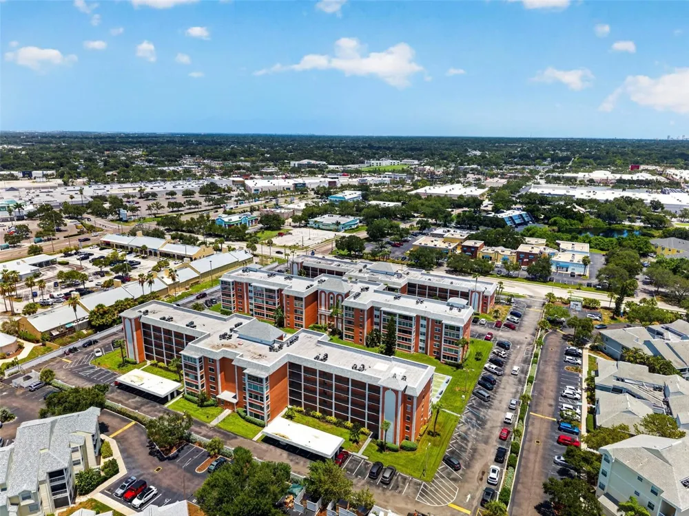 6960 20TH AVENUE #105 St Petersburg, FL 33710