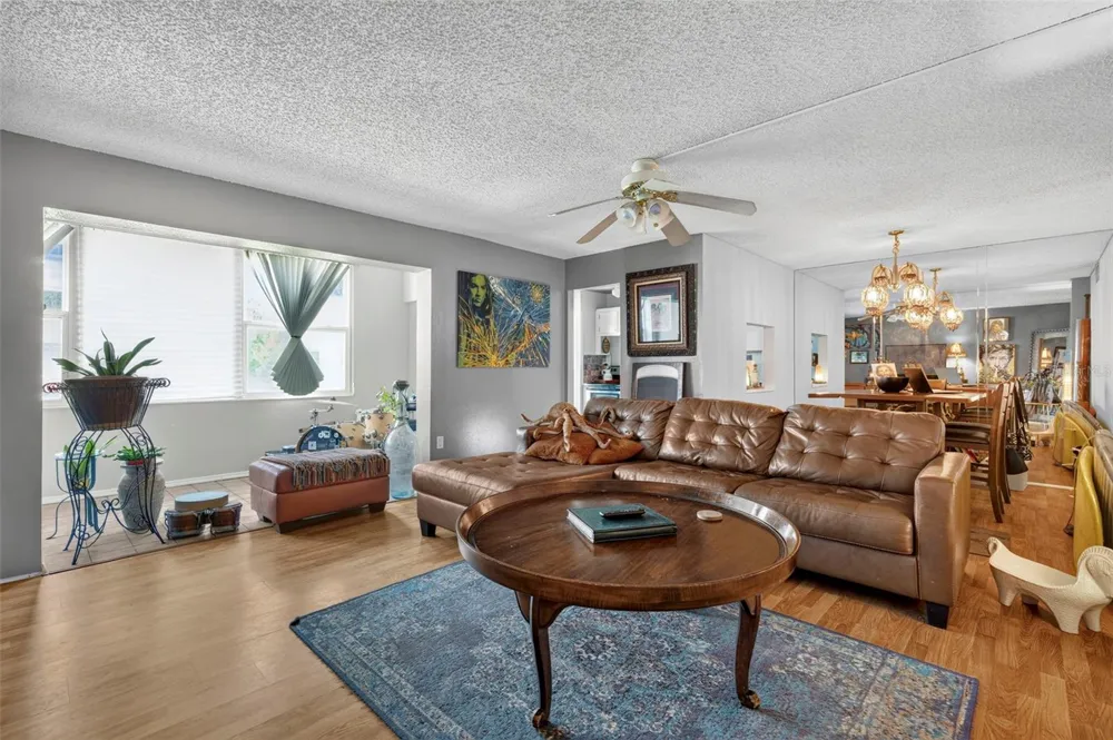 6960 20TH AVENUE #105 St Petersburg, FL 33710