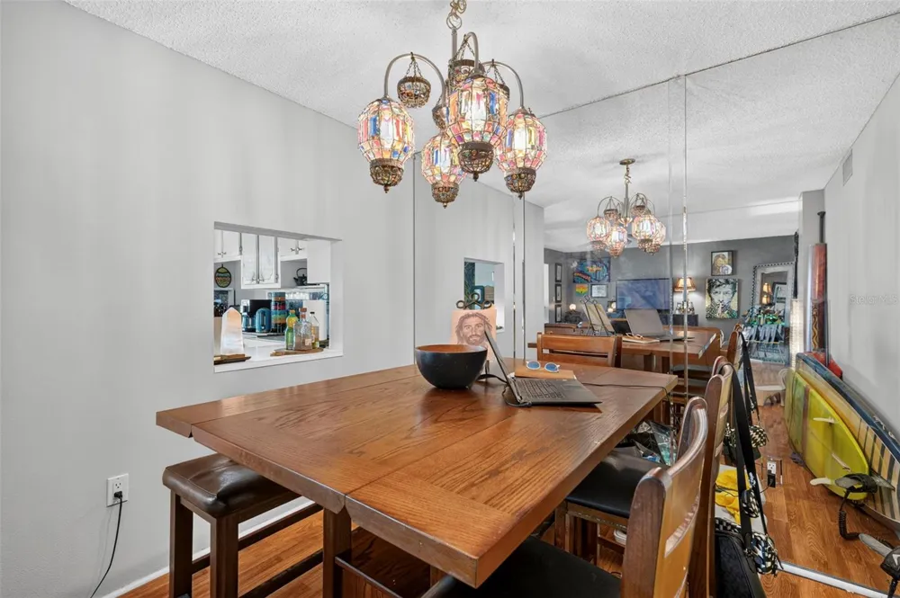 6960 20TH AVENUE #105 St Petersburg, FL 33710