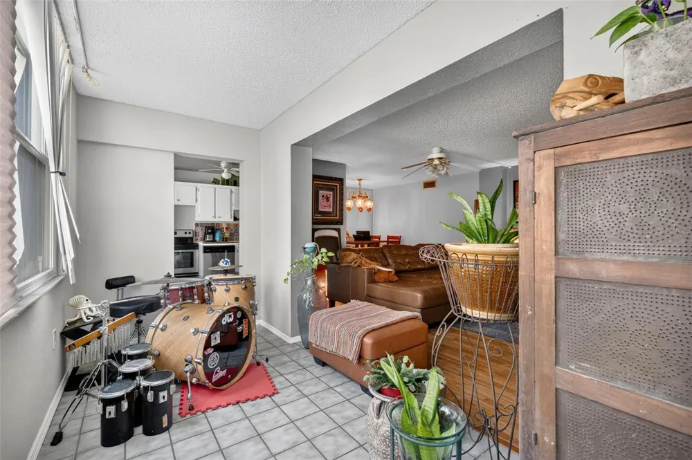 6960 20TH AVENUE #105 St Petersburg, FL 33710