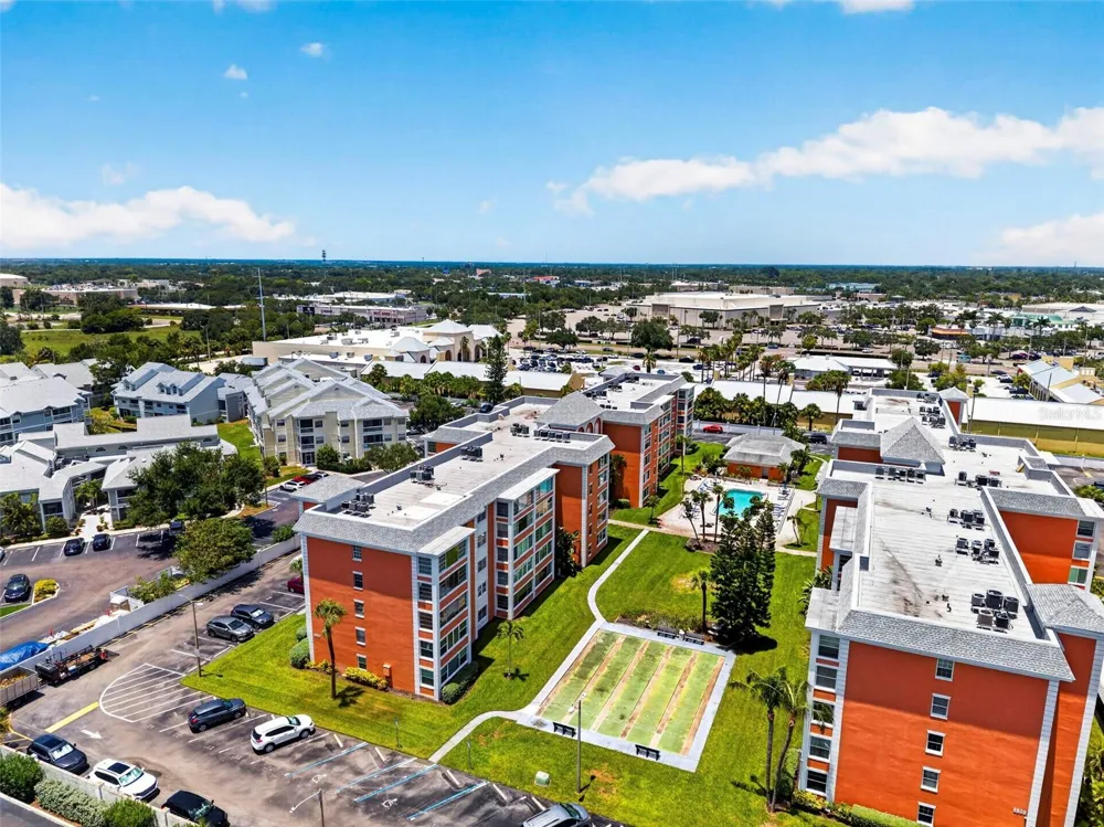 6960 20TH AVENUE #105 St Petersburg, FL 33710