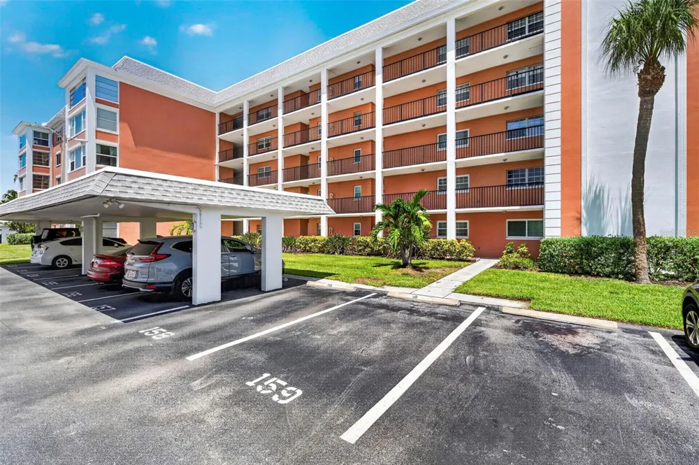 6960 20TH AVENUE #105 St Petersburg, FL 33710