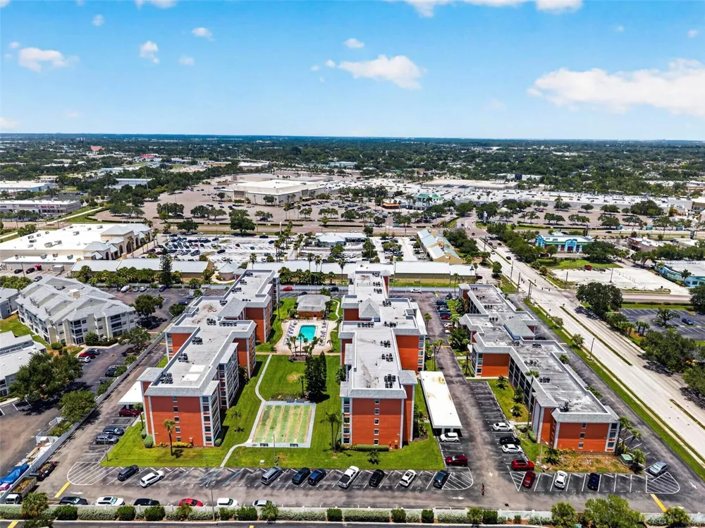 6960 20TH AVENUE #105 St Petersburg, FL 33710