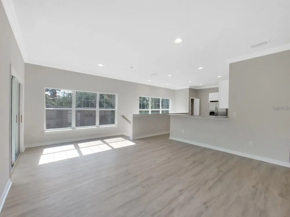 8303 KING BLOSSOM COURT Tampa, FL 33615