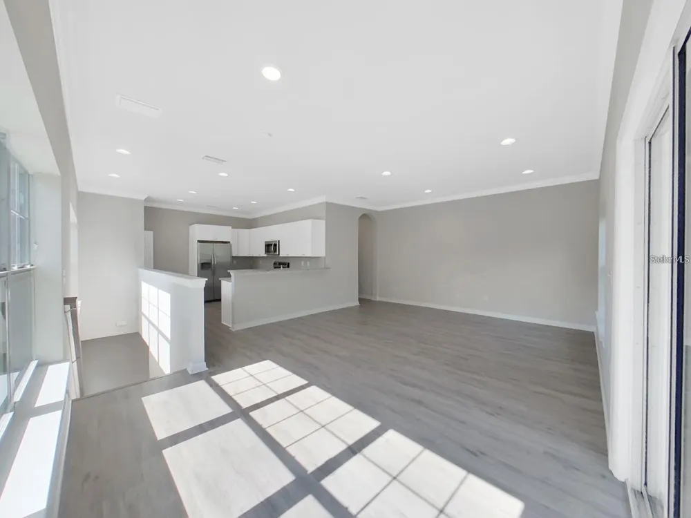 8303 KING BLOSSOM COURT Tampa, FL 33615